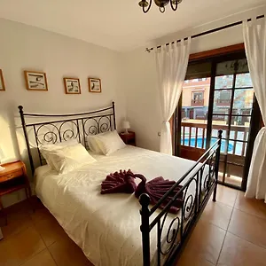 Bedroom Medanomar 2 Habitación en casa particular